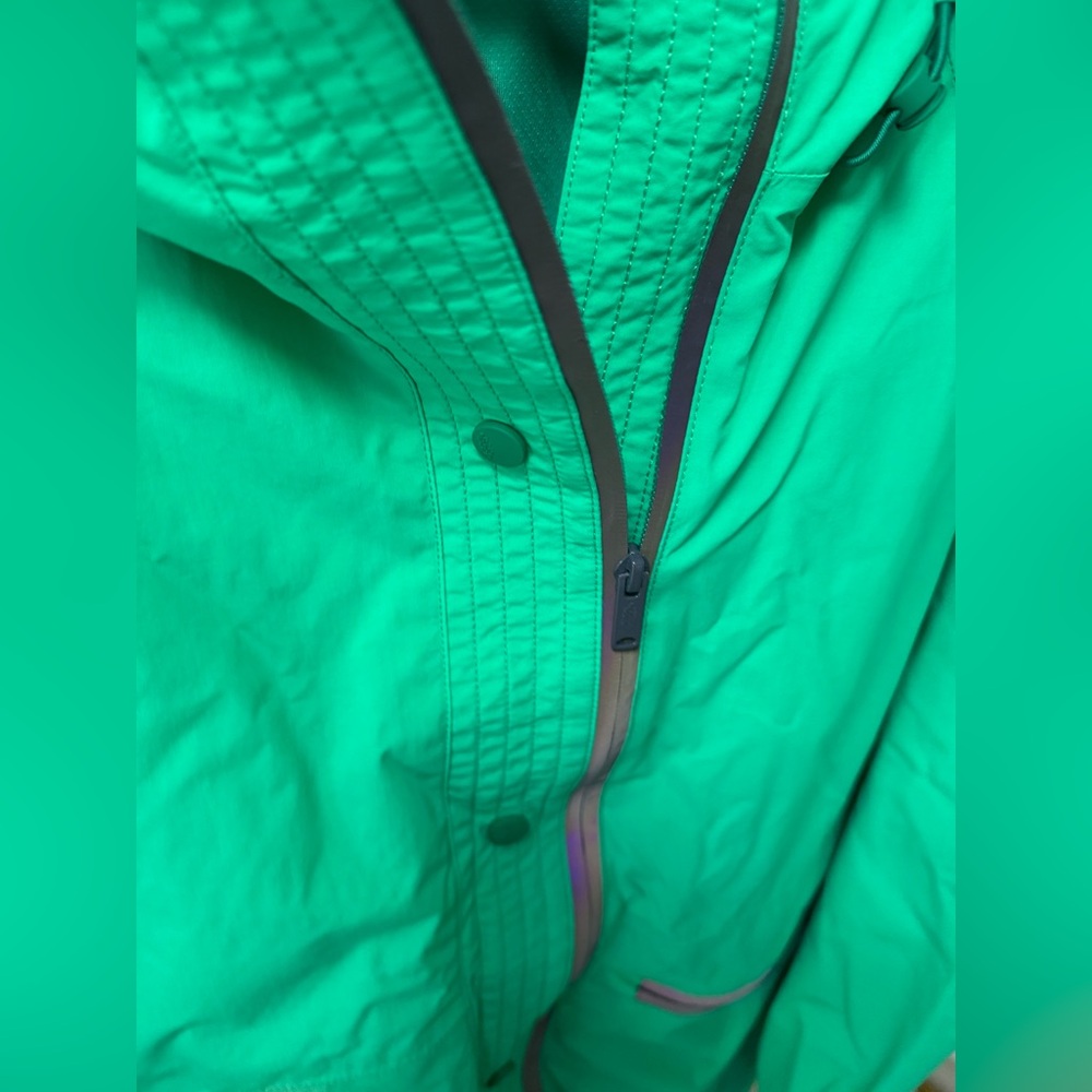 FP Movement by Free People Singin’ In The Rain packable Jacket. NWT! L. - Picture 3 of 17